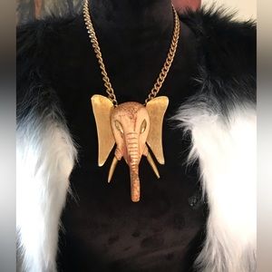 Raza Elephant necklace vintage